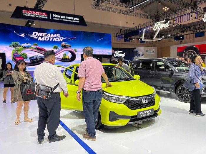 Mobil LCGC di GJAW 2024