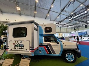 Potret Modifikasi Toyota Rangga Jadi Rumah Berjalan