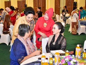 MPR Sambut Baik Wacana Penggunaan Kebaya di Lingkungan Pemerintahan