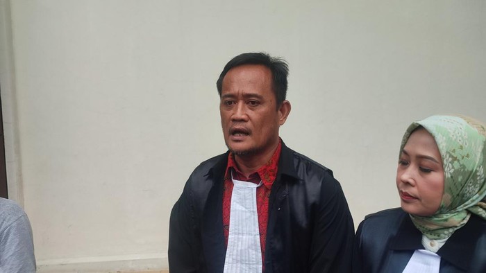Pengacara Armor Toreador, Irawansyah