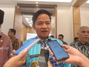 Hassanudin Minta Warga NTB Patuhi Jalur Resmi jika Bekerja di Luar Negeri