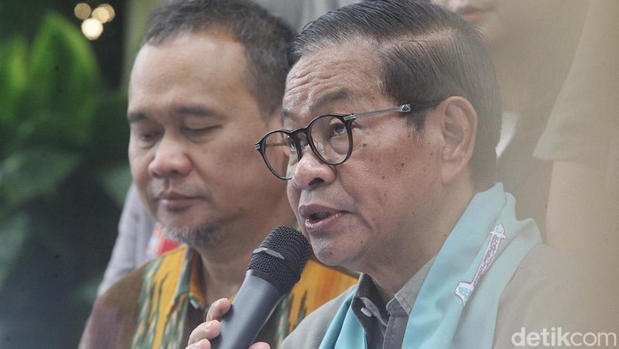Pasangan calon nomor urut 3, Pramono Anung-Rano Karno, mendeklarasikan menang Pilkada Jakarta 2024 satu putaran. Mereka menyebut telah mendapatkan 50,07 persen suara.
