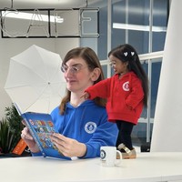 Jyoti, yang tampak antusias, mengungkapkan perasaannya. “Biasanya saya selalu melihat ke atas dan menemukan orang-orang lebih tinggi dari saya, tetapi hari ini saya sangat senang melihat wanita tertinggi di dunia. Rumeysa begitu ramah, dan saya merasa nyaman berbicara dengannya,” katanya. Foto: dok. Instagram @rumeysagelgi