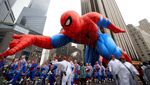 Antusiasme Warga Saksikan Parade Tahunan Thanksgiving di New York