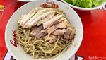 Usianya Ada yang 97 Tahun! Ini 5 Bakmi Legendaris dan Laris di Jakarta Barat Usianya Ada yang 97 Tahun! Ini 5 Bakmi Legendaris dan Laris di Jakarta Barat