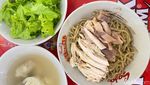 Gurihnya Nendang! Bakmi Acang Topping Ayam Kampung di Jakbar