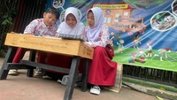 Distribusi 5.000 bangku daur ulang ini ke sekolah dasar di Jakarta, Bandung, Bogor, dan Bandar Lampung. Dok. Nestle