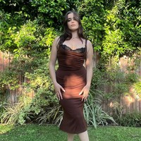 Foto viral Barbie yang beredar di X memperlihatkan aktris tersebut memamerkan tubuh langsingnya sambil mengenakan atasan lengan panjang hitam dan bawahan berwarna toska. Foto: Instagram/@barbieferreira