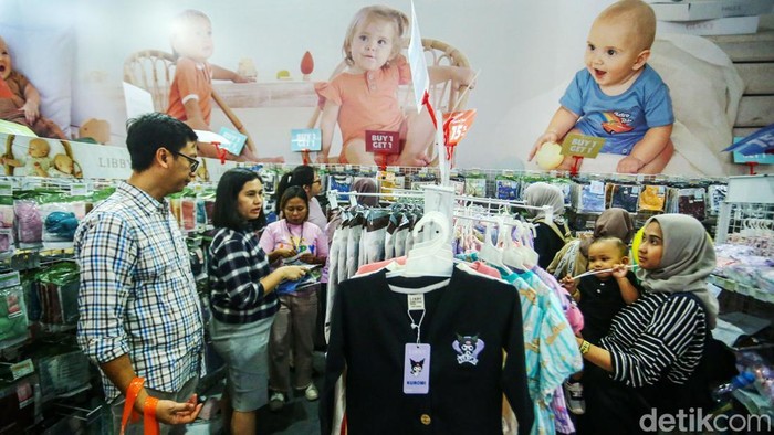 Berburu Diskon Perlengkapan Bumil, Bayi dan Anak di JCC Indonesia Maternity, Baby and Kids Expo (Imbex) digelar di JCC, Jakarta. Pameran produk ibu dan anak itu banjir diskon.