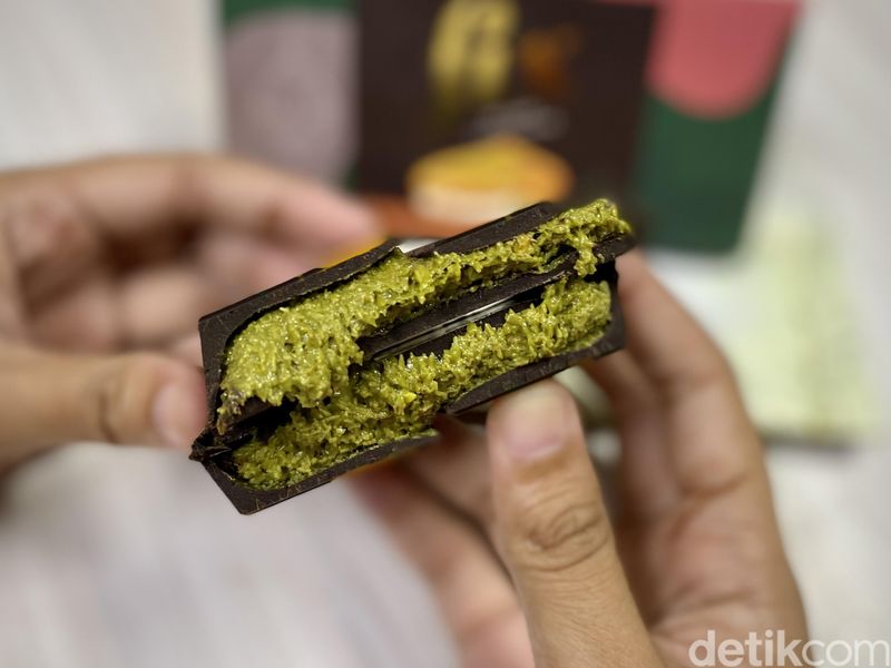 Cokelat Dubai dari Fix Dessert Chocolatier