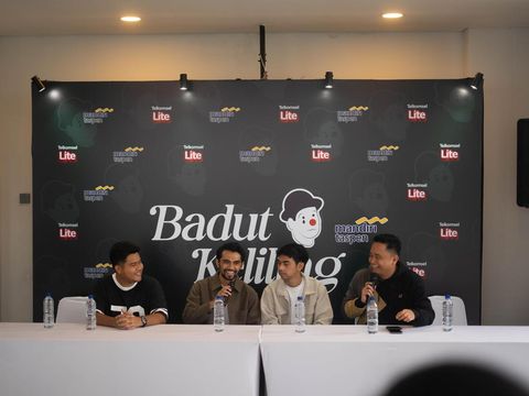 dbatlayar siap menggelar tur perdana Badut Keliling di lima kota, mulai 30 November hingga 21 Desember 2024.