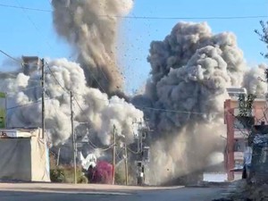Serangan Udara Israel Tewaskan 10 Orang Sekeluarga di Gaza