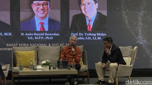 Ganjar Pranowo saat menghadiri diskusi publik di acara Rakernas Ikatan Advokat Indonesia (Ikadin) di Jimbaran, Badung, Bali, Jumat (29/11/2024). (Foto: Rizki Setyo/detikBali)