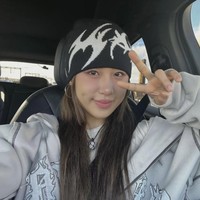 Meskipun tak punya darah campuran, INA lahir di Sydney memiliki kewarganegaraan Australia. Pemilik nama lengkap Jeung I Na itu kini menginjak usia 20 tahun. Foto: Instagram