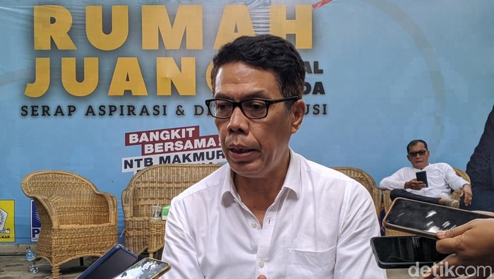 Juru bicara Iqbal-Dinda, Adhar Hakim, saat ditemui di Mataram, NTB, Jumat (29/11/2024). (Foto: Ahmad Viqi/detikBali)