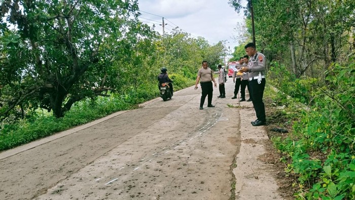 Kecelakaan antara mobil pikap dengan sepeda motor terjadi di wilayah Kecamatan Ngadirojo, Wonogiri, Jumat (29/11/2024).