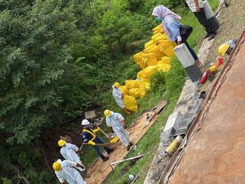 Kecelakaan truk di Selogiri, Wonogiri, Jumat (29/11/2024) pagi.