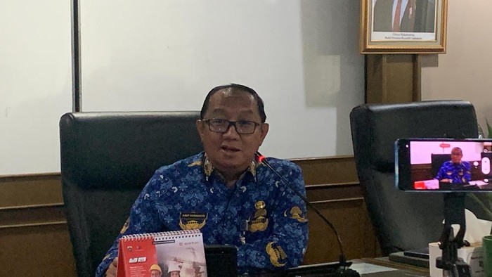 Kepala Dinas Lingkungan Hidup DKI Jakarta Asep Kuswanto