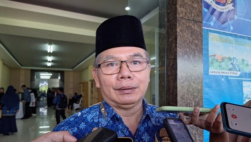 Kepala Disnakertrans NTB, I Gede Putu Aryadi, saat ditemui di Mataram, Jumat (29/11/2024). (Nathea Citra/detikBali)