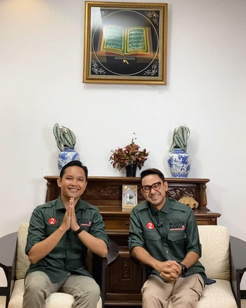 Keseruan Ramzi Saat Makan Pepes hingga Ngeliwet Bareng Warga Cianjur
