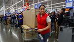 Warga Meksiko Serbu Sams Club Saat Black Friday