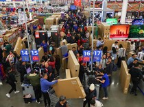 Warga Meksiko Serbu Sams Club Saat Black Friday