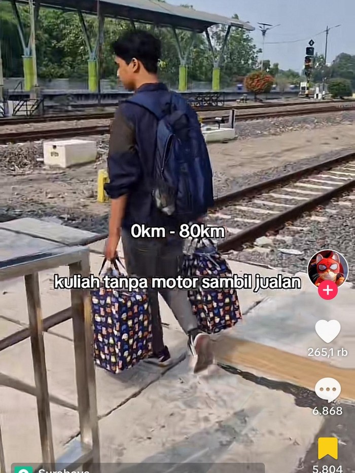 Mahasiswa ITS kuliah sambil jualan ayam geprek