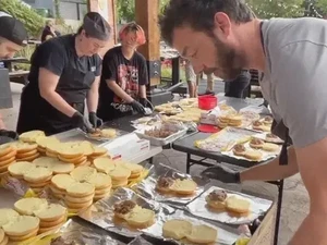 Mulia! Restoran Ini Beri Makan Gratis untuk 4.000 Orang