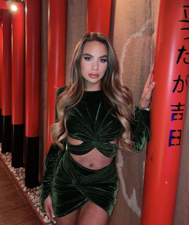 Keputusan ini menuai kemarahan publik, terutama di Inggris. Banyak yang menilai bahwa hukuman tersebut terlalu ringan untuk pelanggaran berat seperti penyelundupan narkotika dalam jumlah besar. Foto: dok. Instagram @olga_bednarska