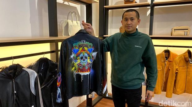 Owner Astiga Leather Garut Lutfhi Muhammad. Foto: Wisma Putra/detikJabar