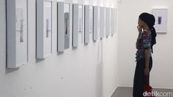 Pameran Tunggal Seniman Korsel Hyun Nahm Pameran Tunggal Seniman Korsel Hyun Nahm