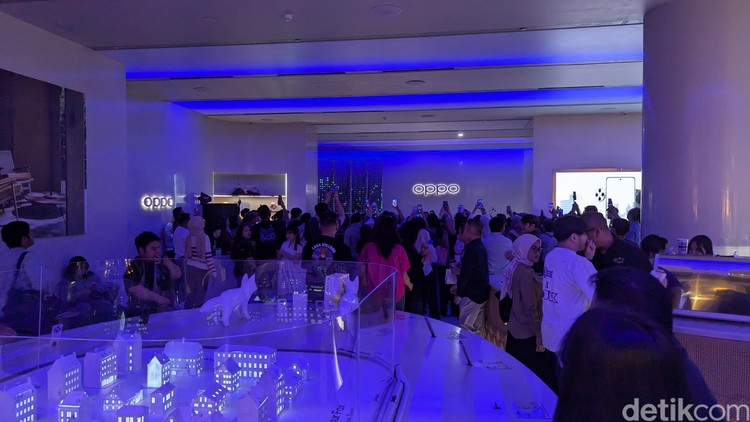 Penjualan perdana Oppo Find X8 series Penjualan perdana Oppo Find X8 series
