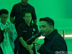 Sal Priadi Ramaikan Penjualan Perdana Oppo Find X8 Series