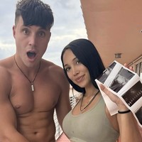 Hubungan Scarlet dan Ricci pertama kali menjadi viral pada tahun 2021 melalui video berjudul I fell in love with my bf’s best friend… who happens to be my step bro (Aku jatuh cinta pada sahabat pacarku… yang ternyata kakak tiriku).  Foto: dok. Instagram