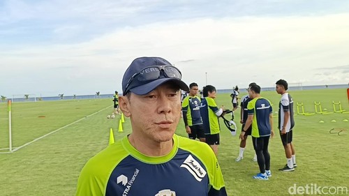 Sesi latihan Timnas Indonesia U-22 di BUTC, Gianyar, Bali, Jumat (29/11/2024). (Aryo Mahendro/detikBali)