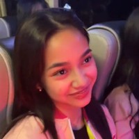 Punya paras cantik yang saingi sang mama, pesona Sydney memang bikin terpana. Tak sedikit yang mendukungnya untuk menjadi model seperti ibunya. Foto: Instagram/@GADISmagz