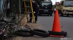 Tiang Utilitas Nyaris Roboh di Pamulang Dibongkar