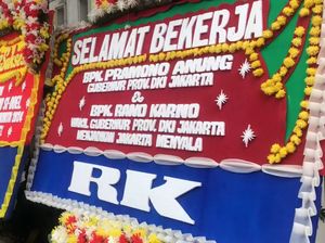 Video: RK Kirim Karangan Bunga ke Rumah Pemenangan Pramono-Rano