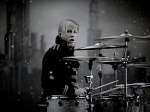 5 Fakta Tewasnya Bob Bryar Eks Drummer MCR, Ditemukan Usai Beberapa Hari