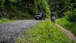 Duh, Belasan Tahun Jalan Rusak di Cianjur Tak Kunjung Diperbaiki