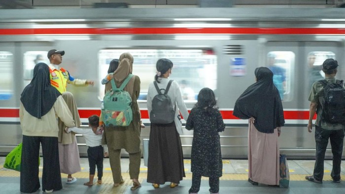 Ilustrasi kereta rel listrik (KRL) (dok. KCI)