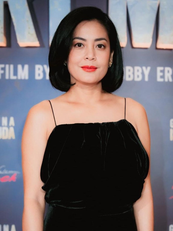 Lulu Tobing di Premiere Film 'Guna-Guna Istri Muda'.