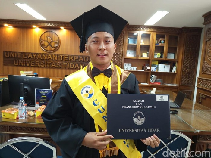 Lulusan termuda Untidar usia 20 tahun Ridwan Rahmanto, Sabtu (30/11/2024).