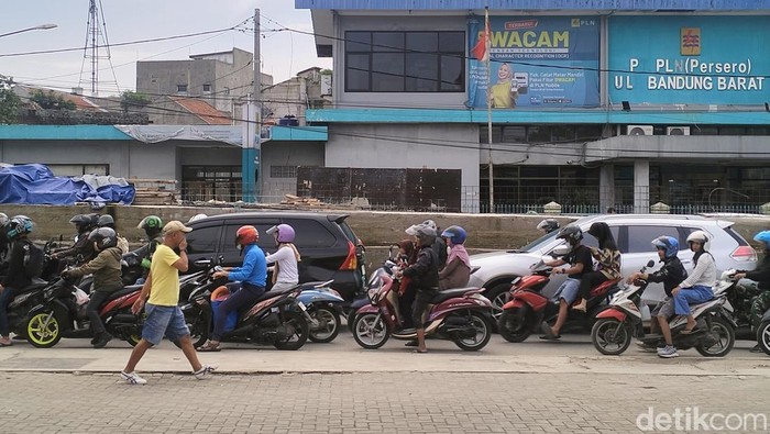 Macet di Jalan Nurtanio Bandung