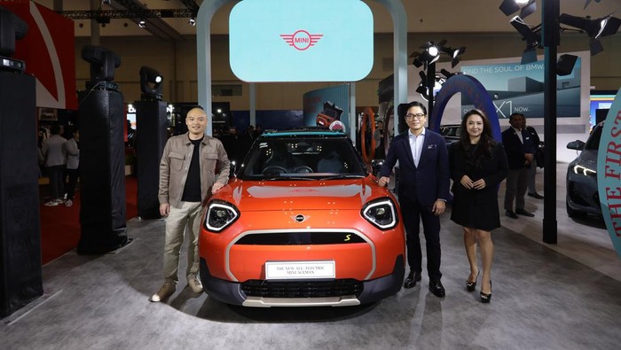 Mini Aceman dan Mini Cooper 5-door di GJAW 2024.
