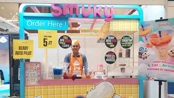 Viral konsep franchise atau waralaba yang menjual produk minuman dan makanan berkonsep 2 in 1. Dengan konsep itu, pelanggan bisa membeli minuman sekaligus makanan dengan satu genggaman saja.