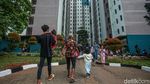 Momen AHY-Ara Serahkan Kunci Rusun Rawa Buaya ke Warga Kolong Tol Angke