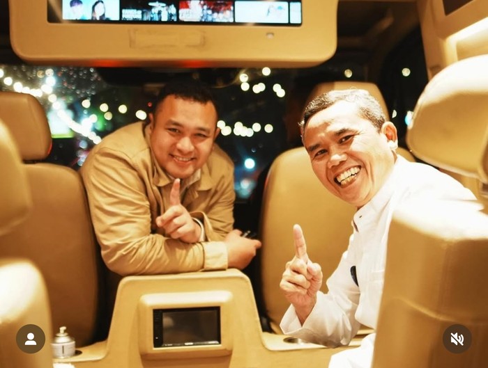 Momen kuliner Gilang Dirga Momen kuliner Gilang Dirga