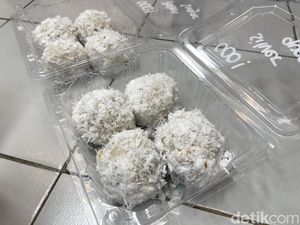 Unik! Onde-onde Manado Ini Isinya Cokelat Lumer