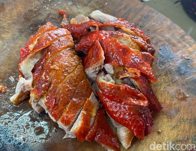 Pecking Duck Lovers, tawarkan bakmi dan nasi campur bebek peking